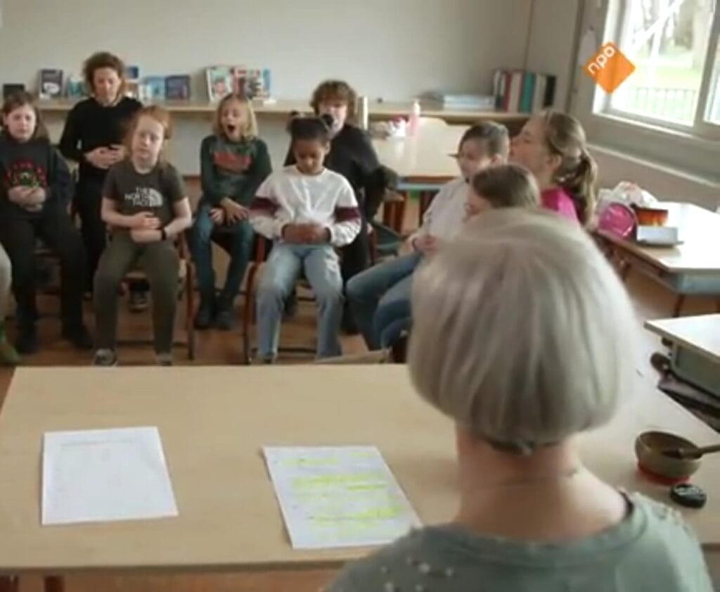 Annette Schröder meditatie mindfulness coach leiden docenten scholen pointer tv workshop kinderen